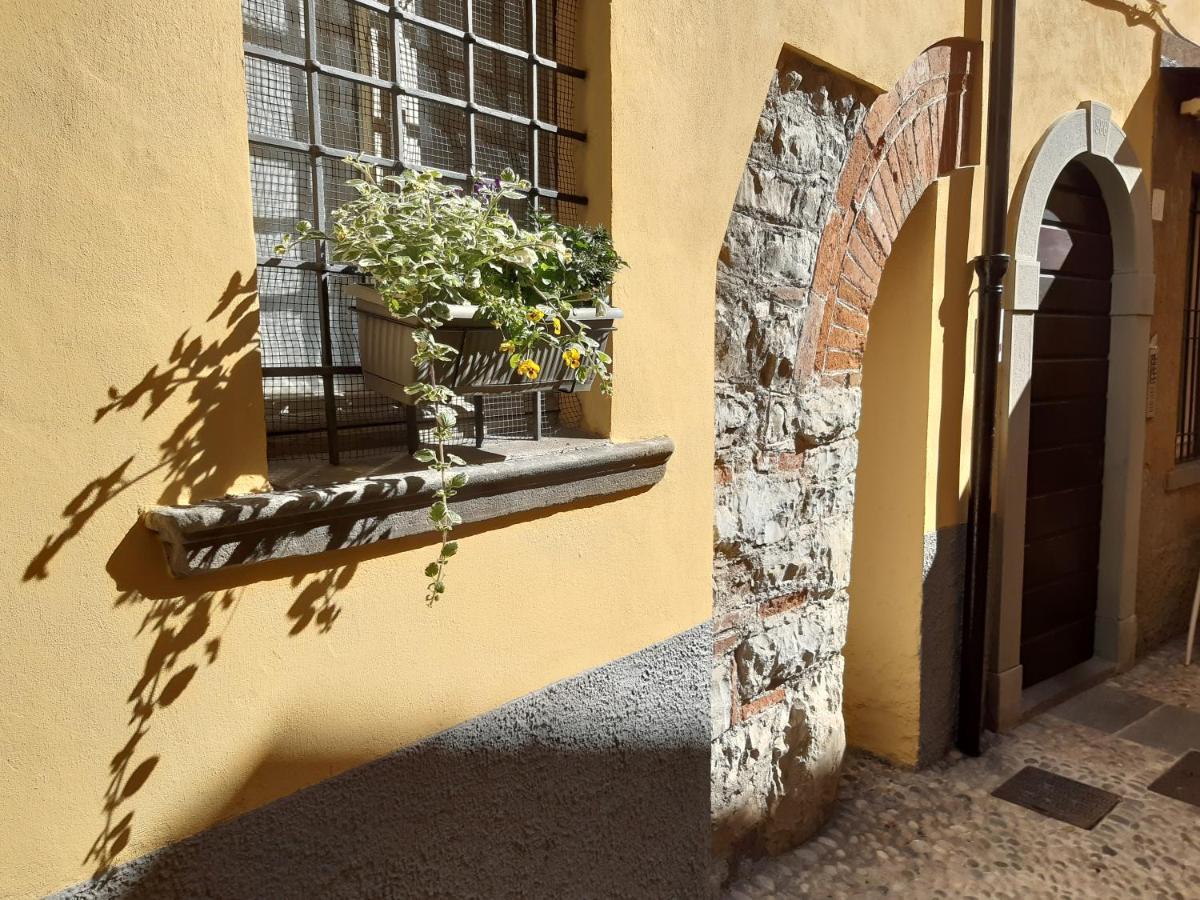 Iseo Portelle Holiday With Private Parking And Bike Storage Luaran gambar