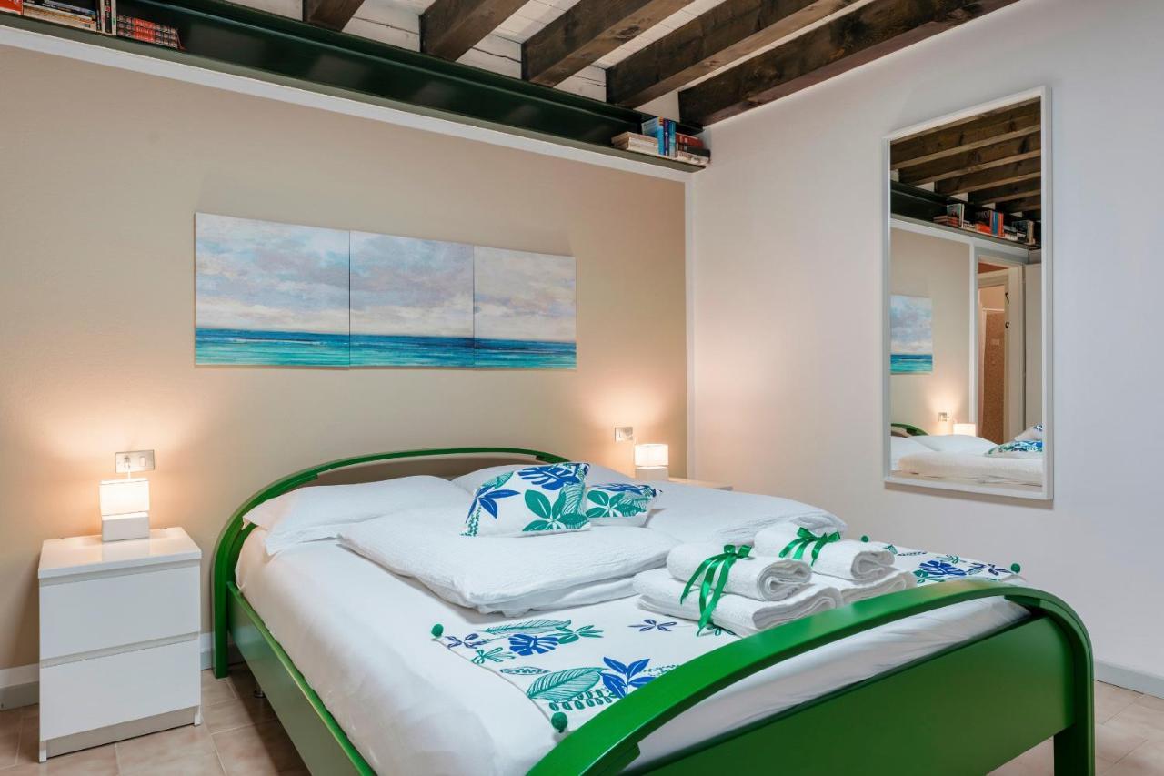 Iseo Portelle Holiday With Private Parking And Bike Storage Luaran gambar
