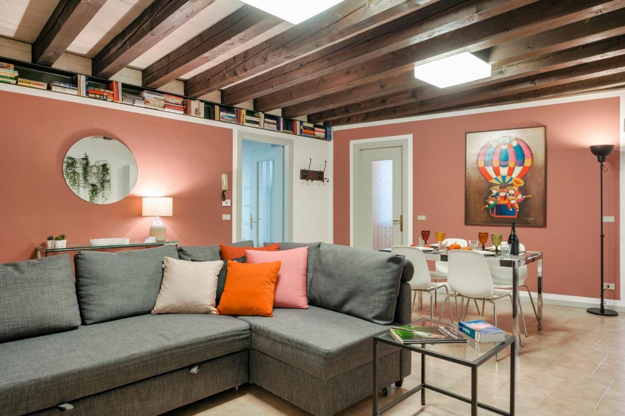 Iseo Portelle Holiday With Private Parking And Bike Storage Luaran gambar