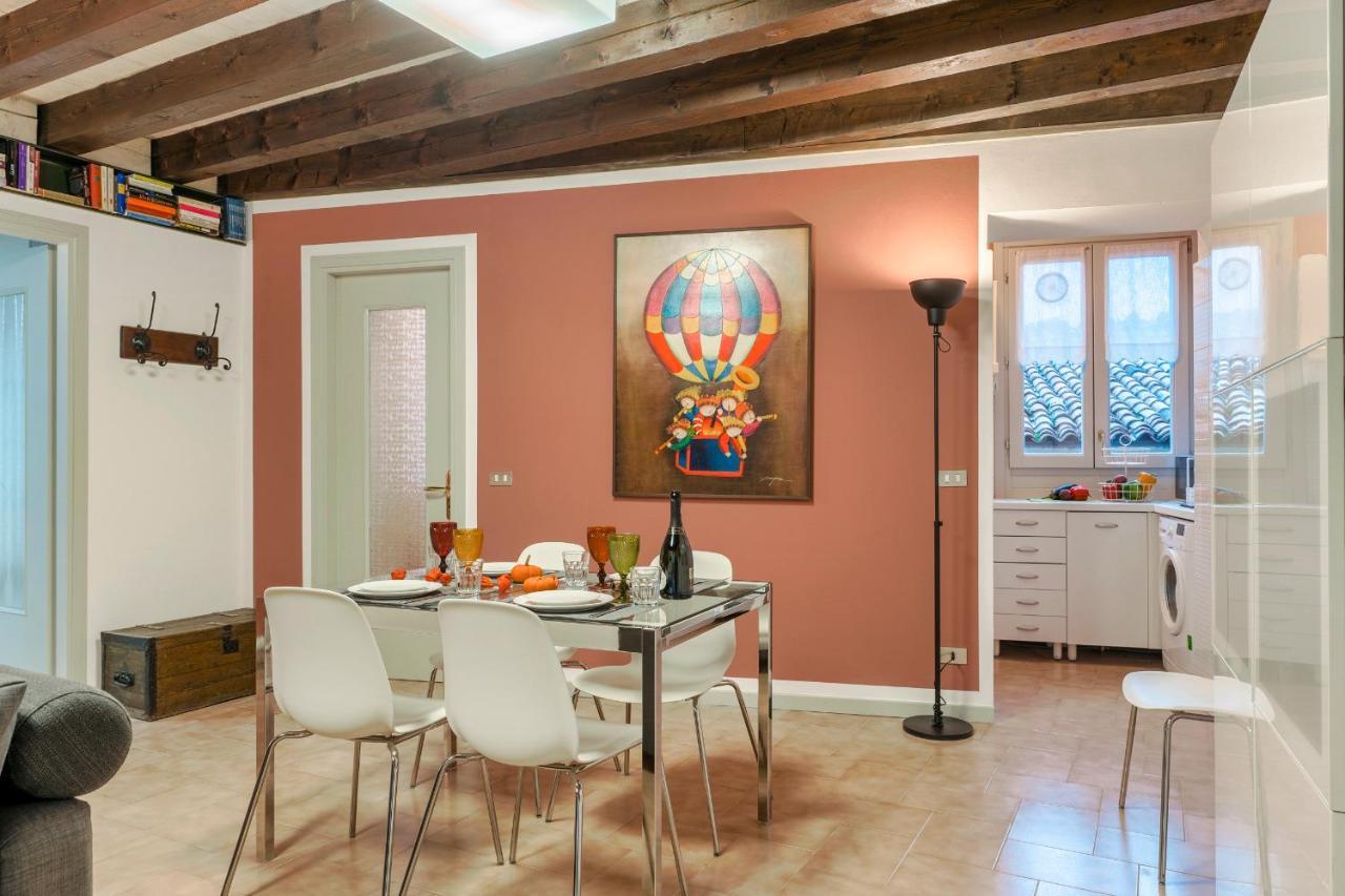 Iseo Portelle Holiday With Private Parking And Bike Storage Luaran gambar