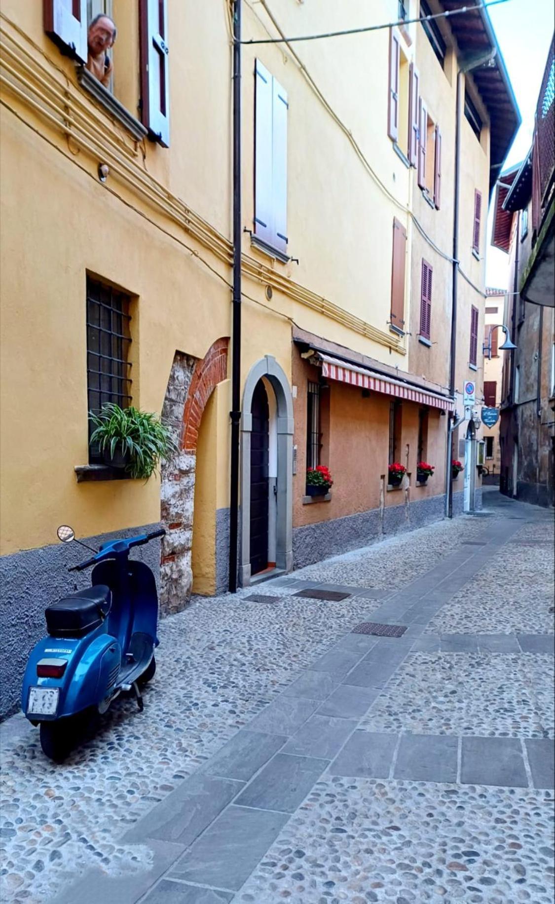 Iseo Portelle Holiday With Private Parking And Bike Storage Luaran gambar